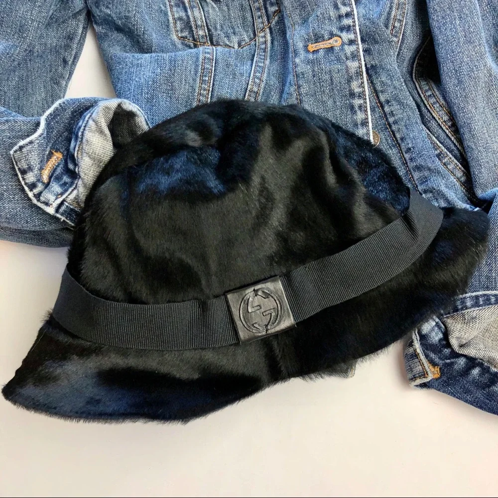 GUCCI Black Leather Fur Bucket GG Logo Hat M - Picture 1 of 16